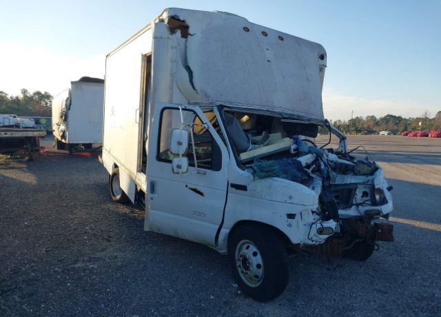 2000 FORD E-450
