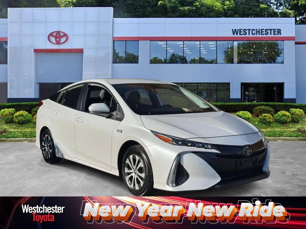 2021 TOYOTA Prius