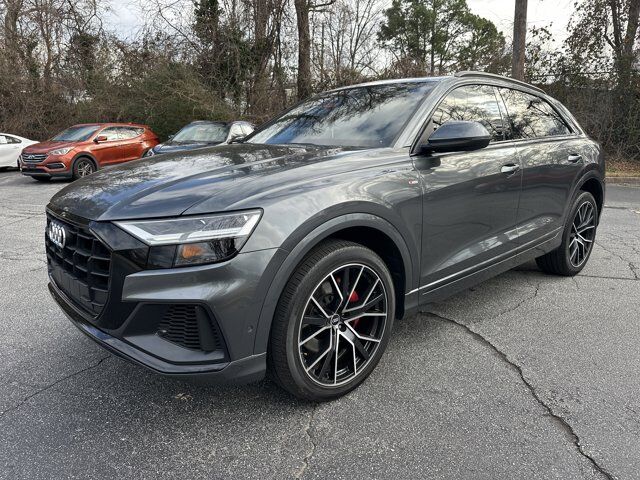 2021 Audi Q8