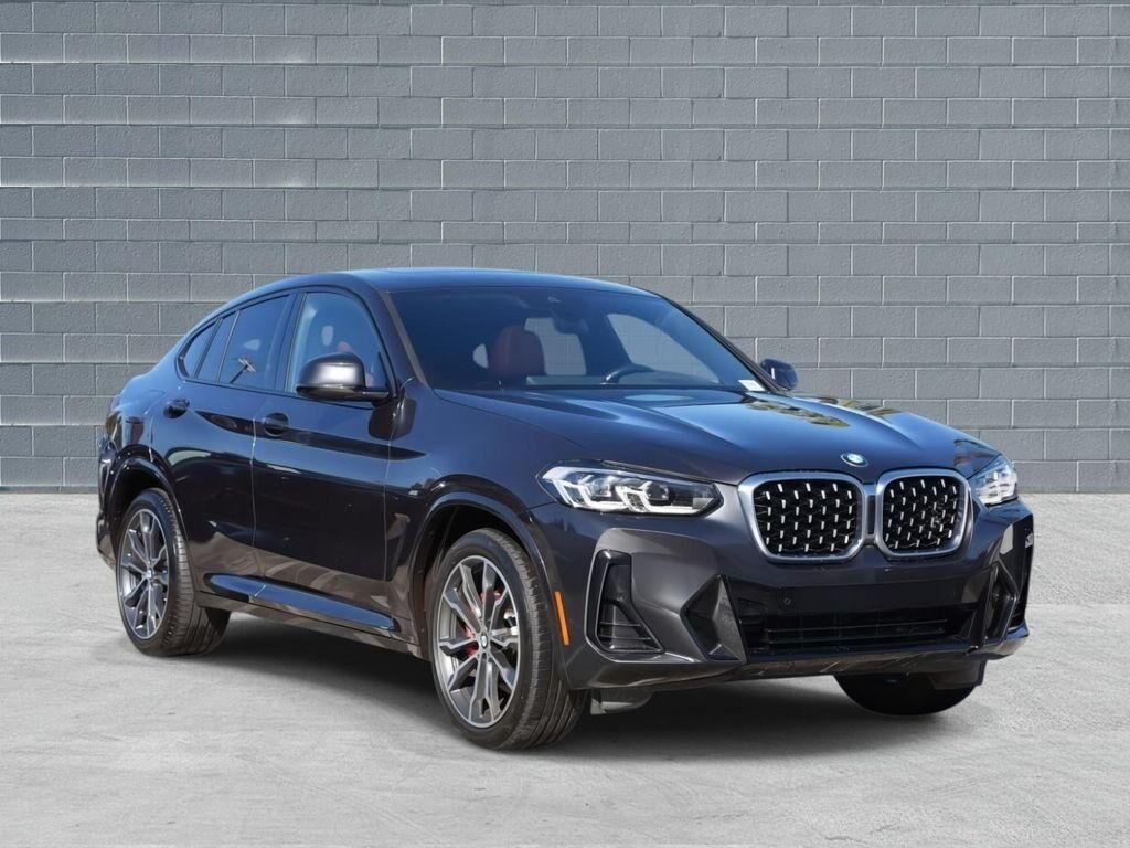 2022 BMW X4