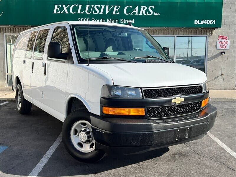 2019 CHEVROLET Express