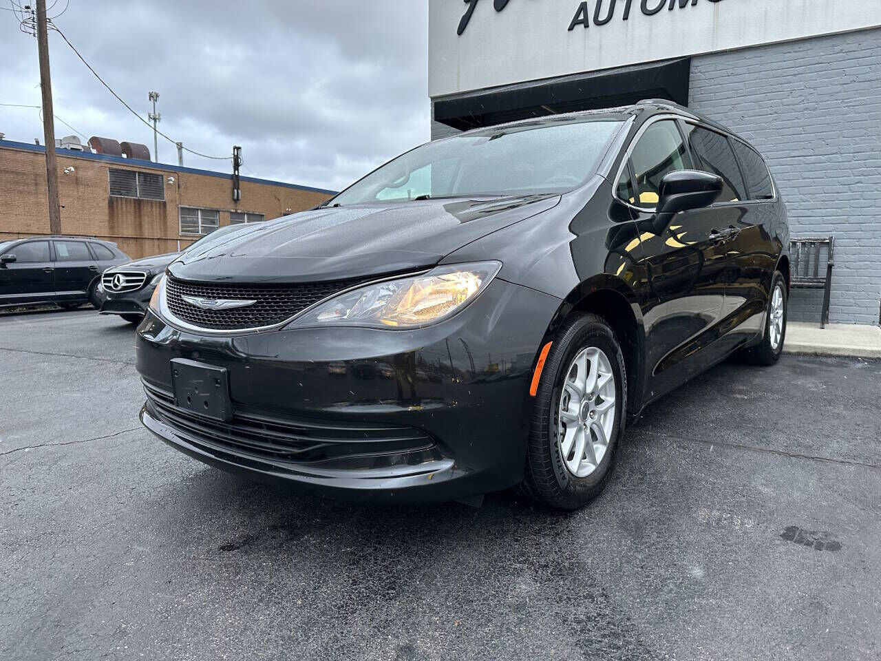 2020 CHRYSLER Voyager