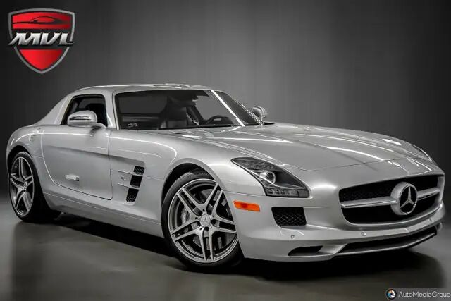 Mercedes-Benz SLS-Class