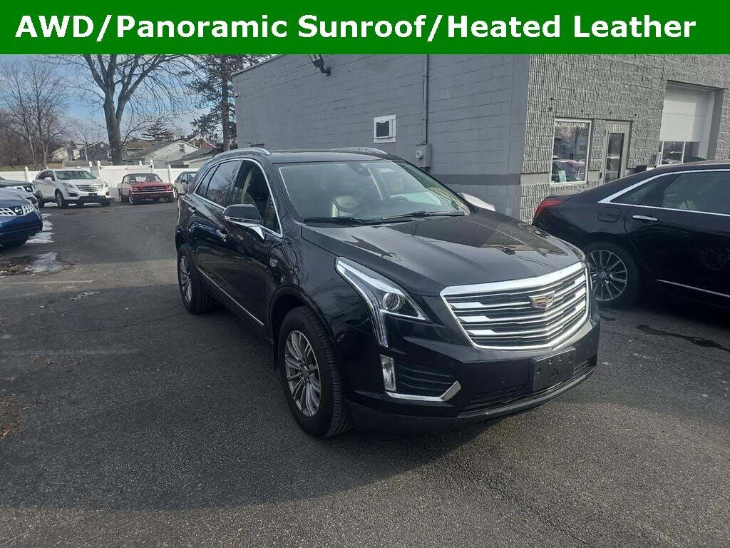 2017 CADILLAC XT5
