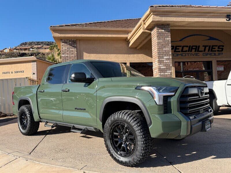 2023 TOYOTA Tundra