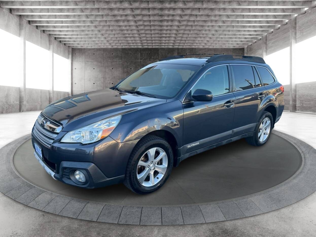 2013 SUBARU Outback