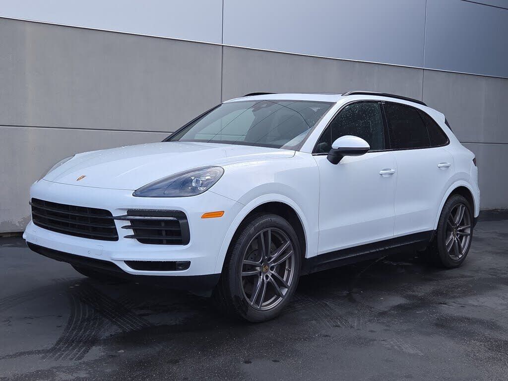 2023 PORSCHE Cayenne
