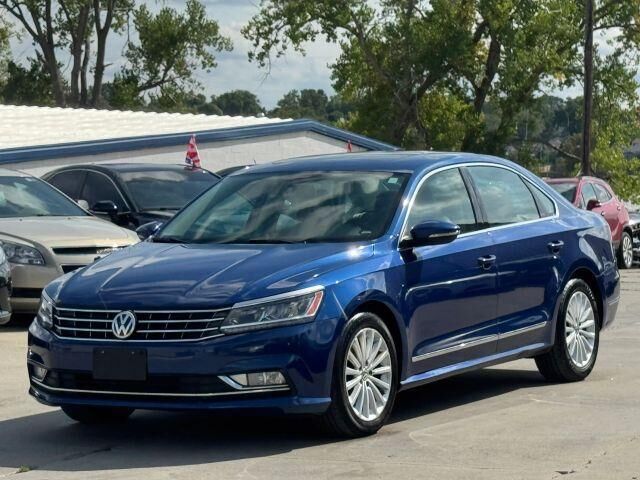 2016 VOLKSWAGEN Passat