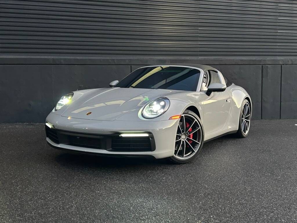 2022 PORSCHE 911