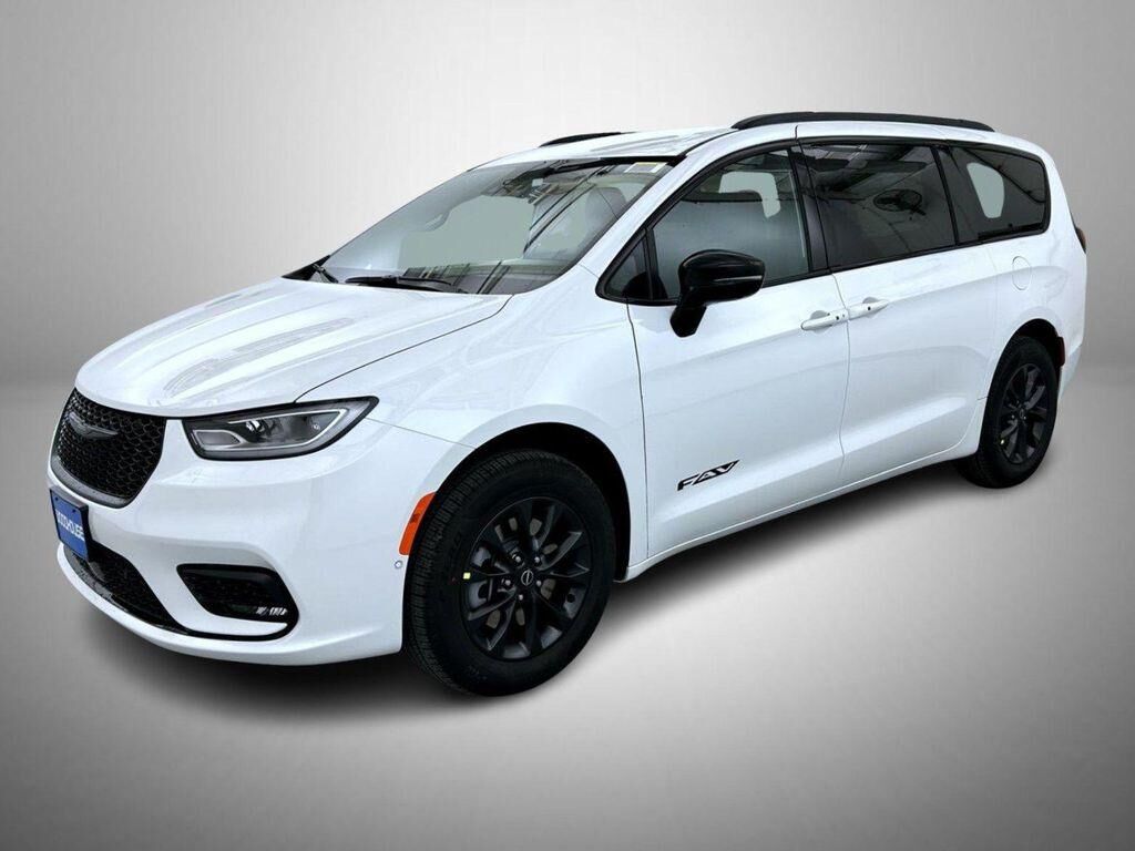 2026 CHRYSLER Pacifica