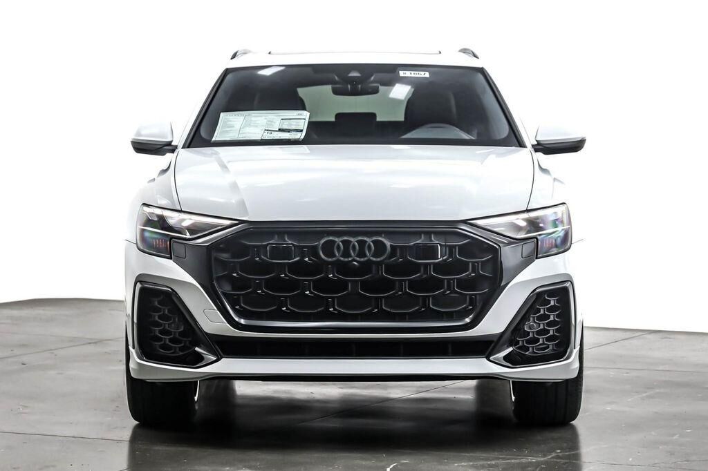 2026 Audi Q8