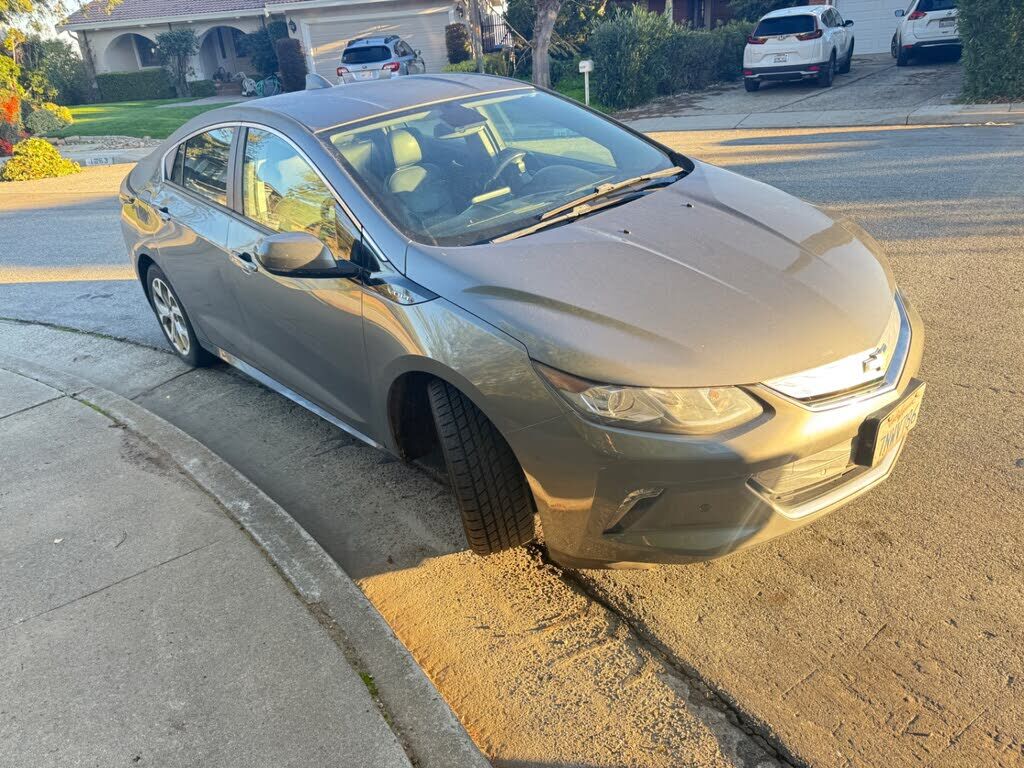2016 CHEVROLET Volt