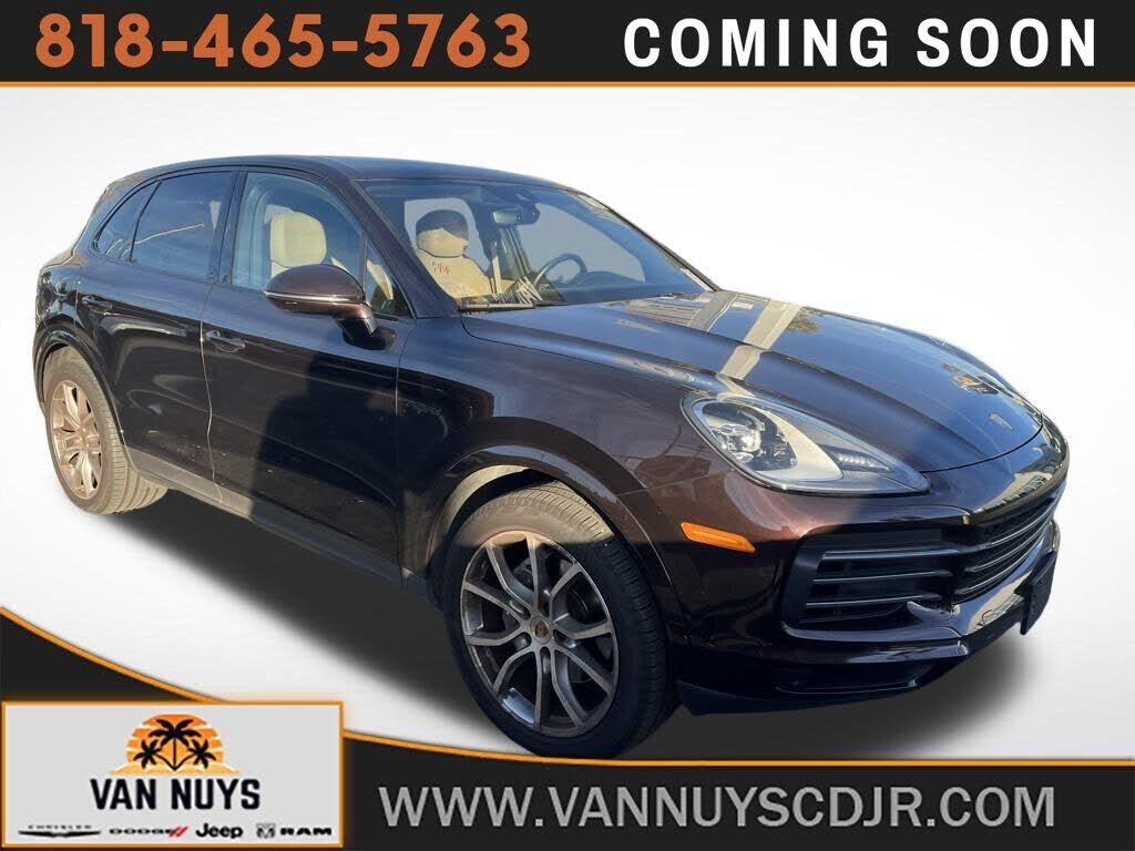 2022 PORSCHE Cayenne