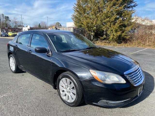 2013 CHRYSLER 200