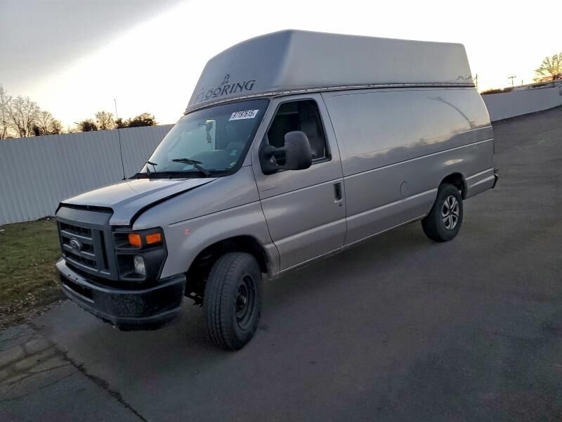 2013 FORD E-250