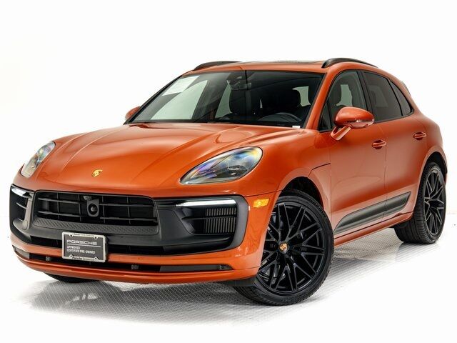 2024 PORSCHE Macan