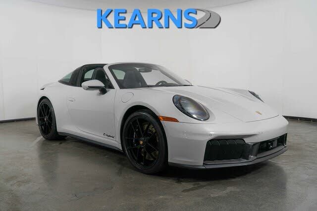 2025 PORSCHE 911