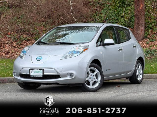 2011 NISSAN Leaf