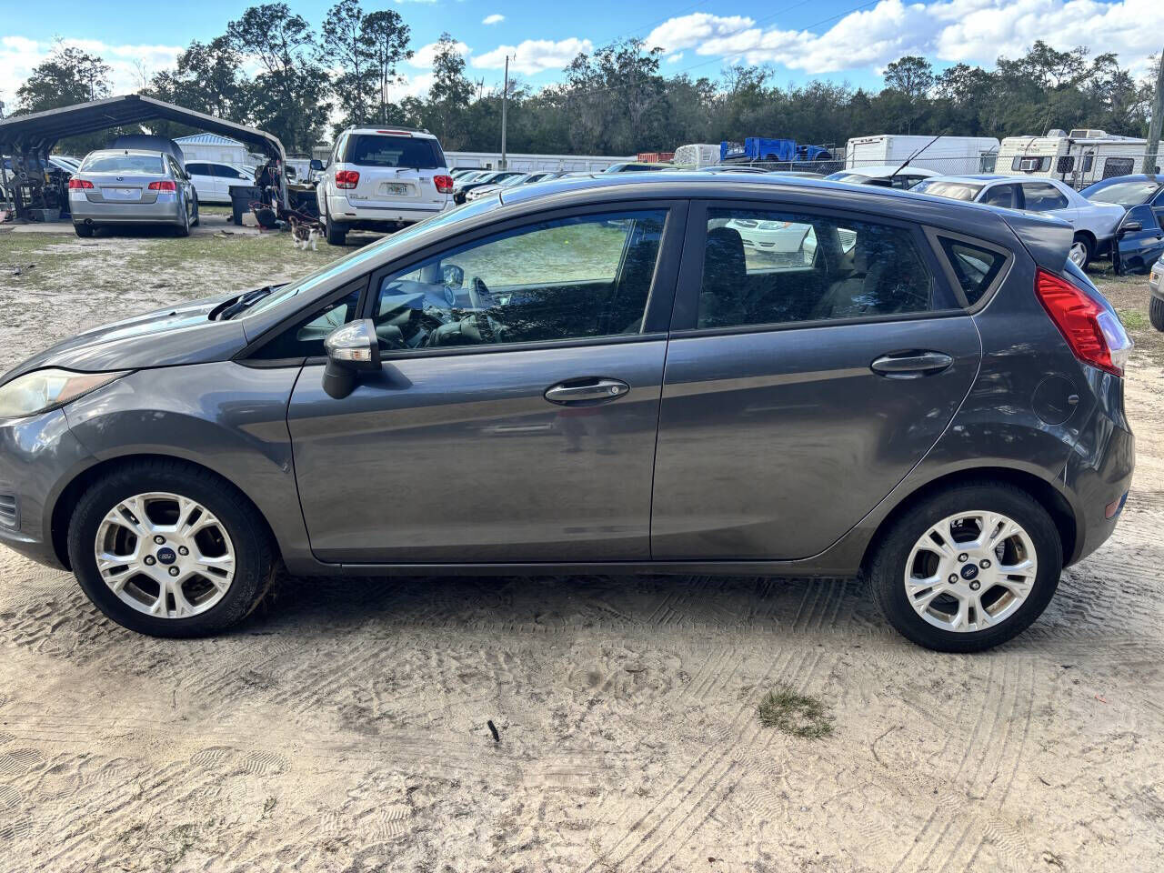 2015 FORD Fiesta