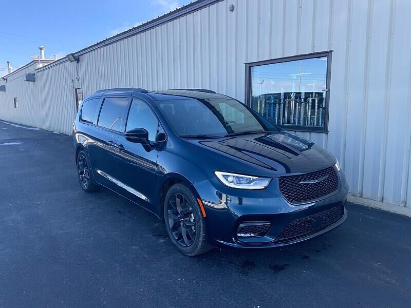 2025 CHRYSLER Pacifica