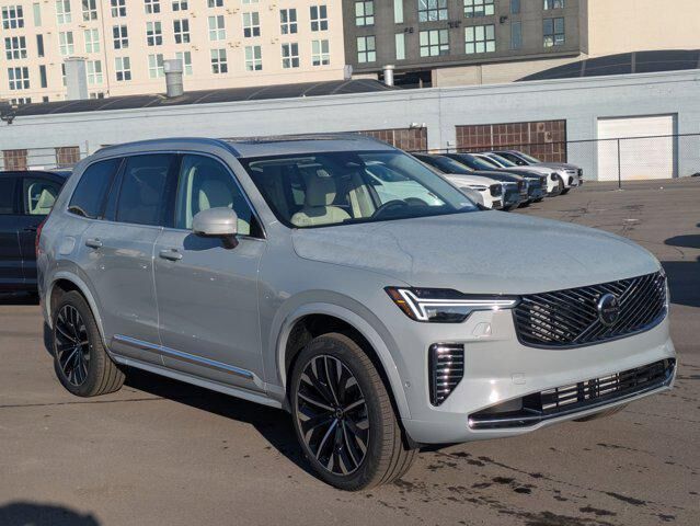 2026 VOLVO XC90