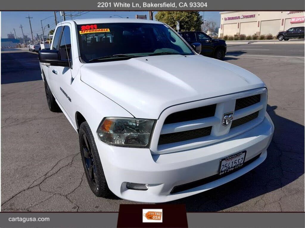 2011 DODGE Ram
