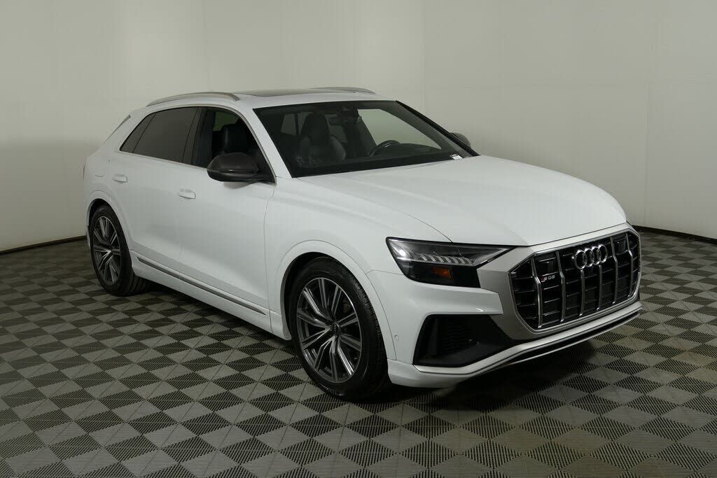 2023 AUDI SQ8