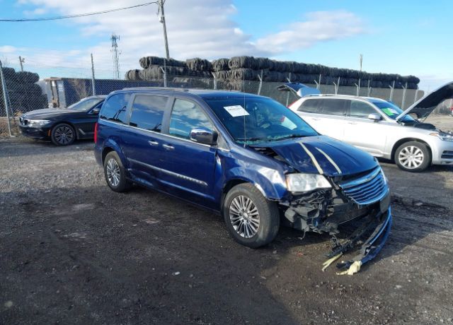 2015 CHRYSLER Town and Country