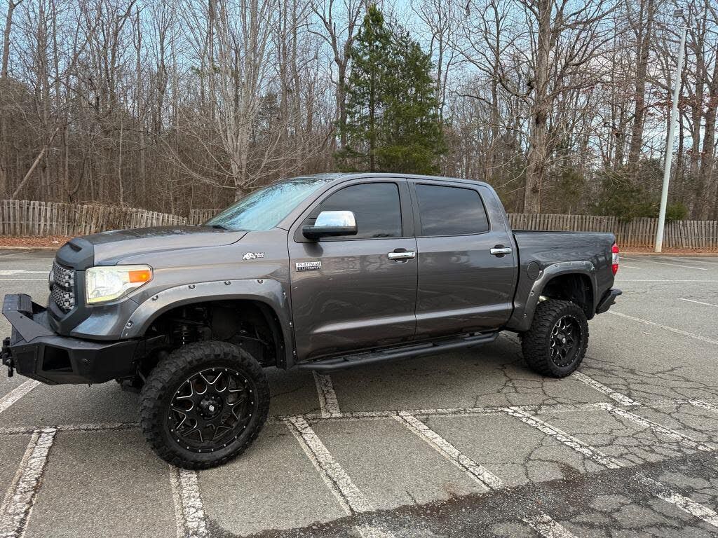 2016 TOYOTA Tundra