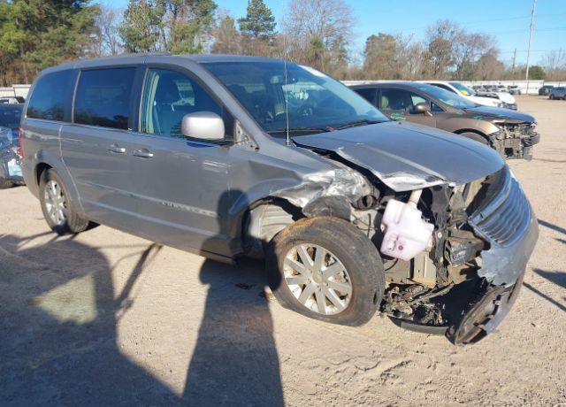 2013 CHRYSLER Town and Country