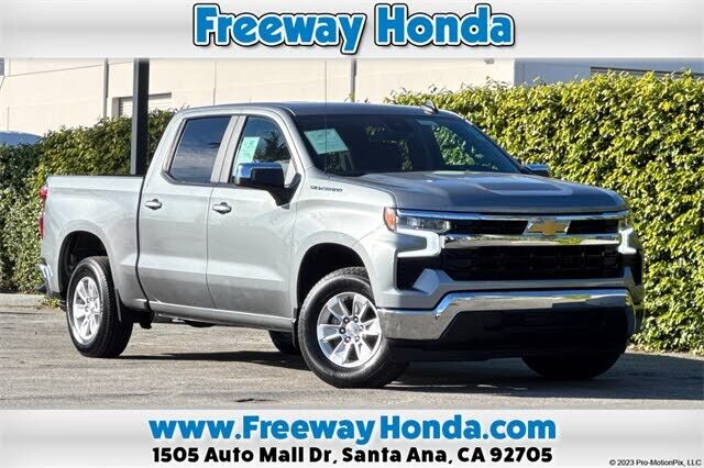 2025 CHEVROLET Silverado