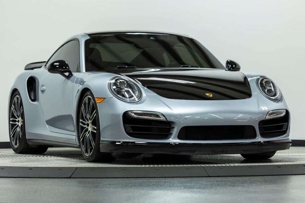 2016 PORSCHE 911