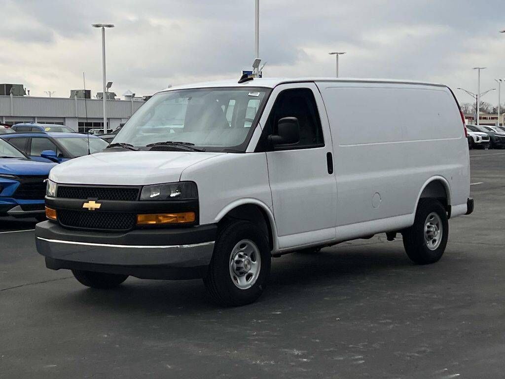 2025 CHEVROLET Express