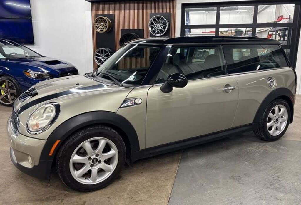 MINI Clubman