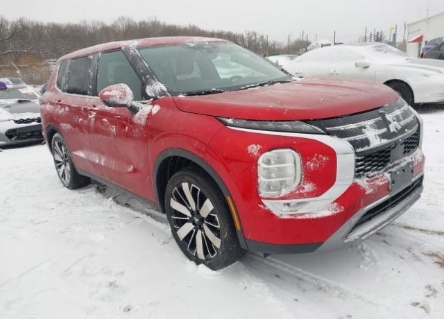 2025 MITSUBISHI Outlander