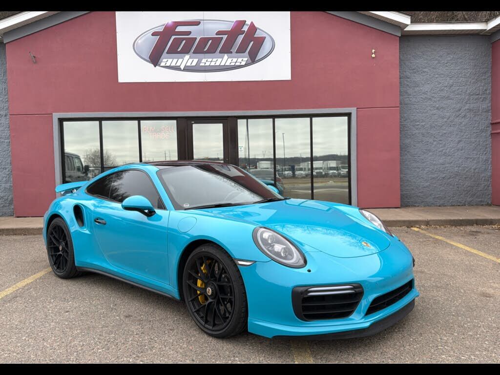 2018 PORSCHE 911