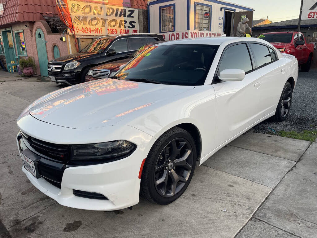 2017 DODGE Charger