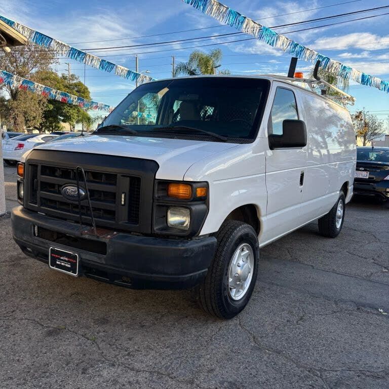 2013 FORD E-150