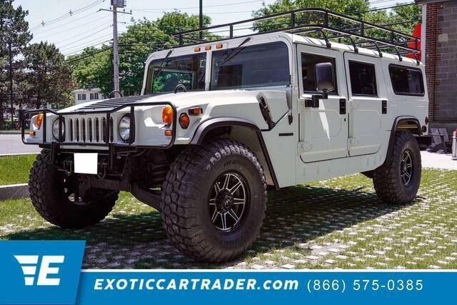 HUMMER H1
