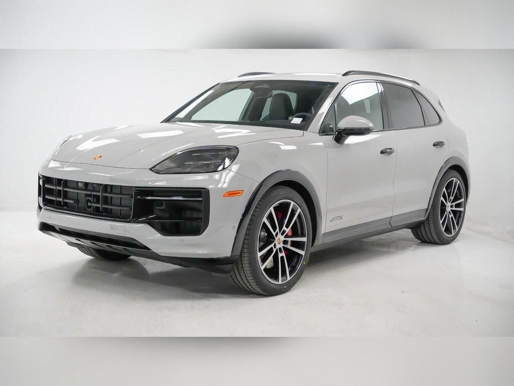 2026 PORSCHE Cayenne
