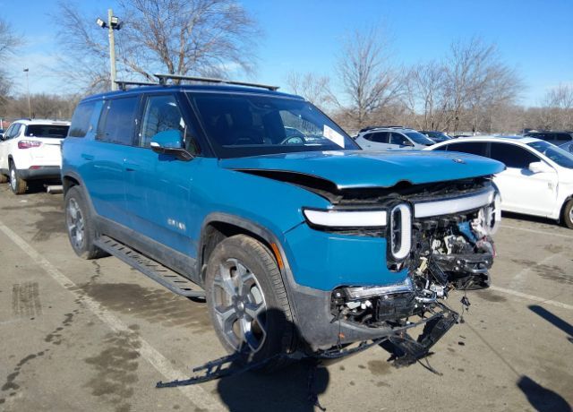 2024 RIVIAN R1S
