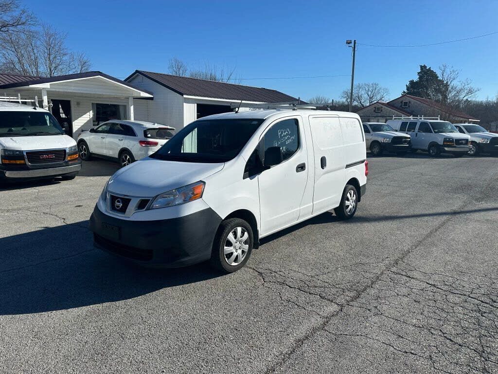 2018 NISSAN NV200