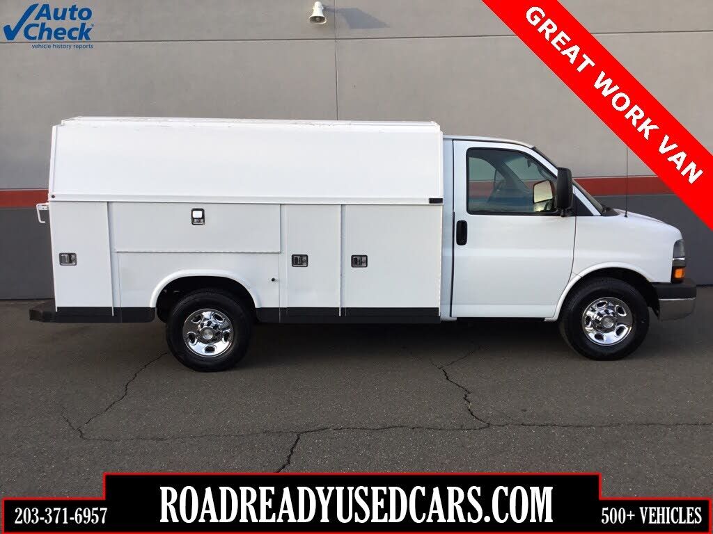 2011 CHEVROLET Express