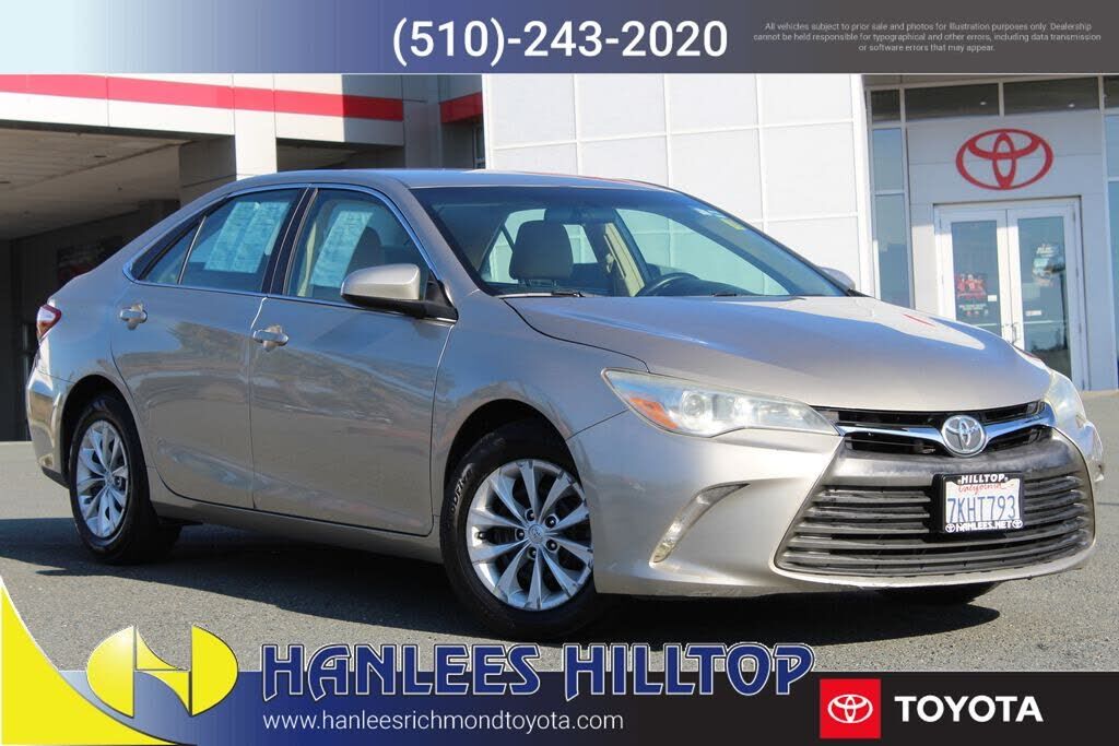 2015 TOYOTA Camry