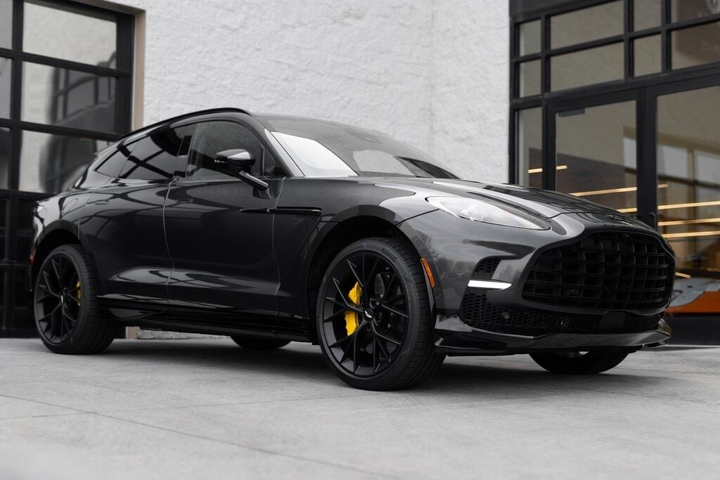 2026 ASTON MARTIN DBX