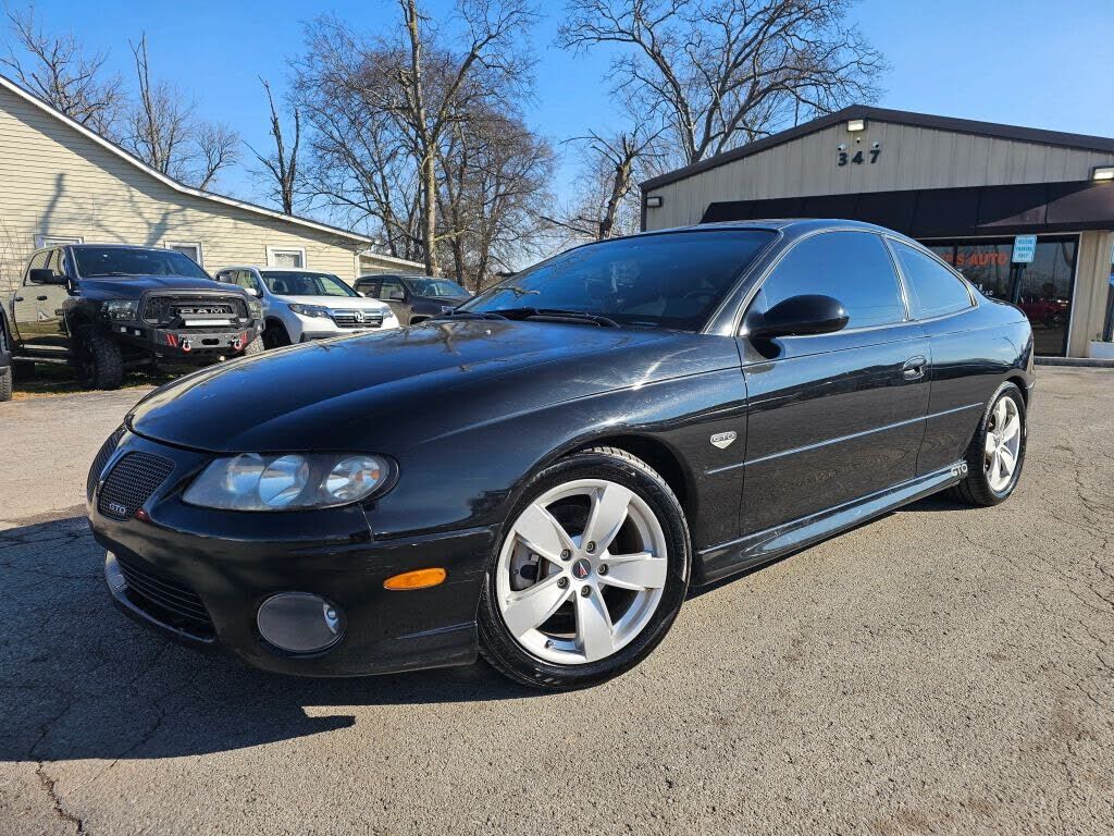 2004 PONTIAC GTO