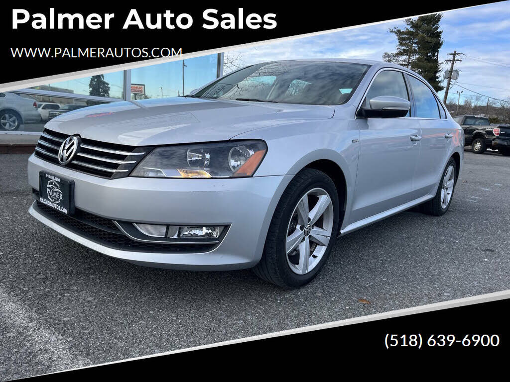 2015 VOLKSWAGEN Passat