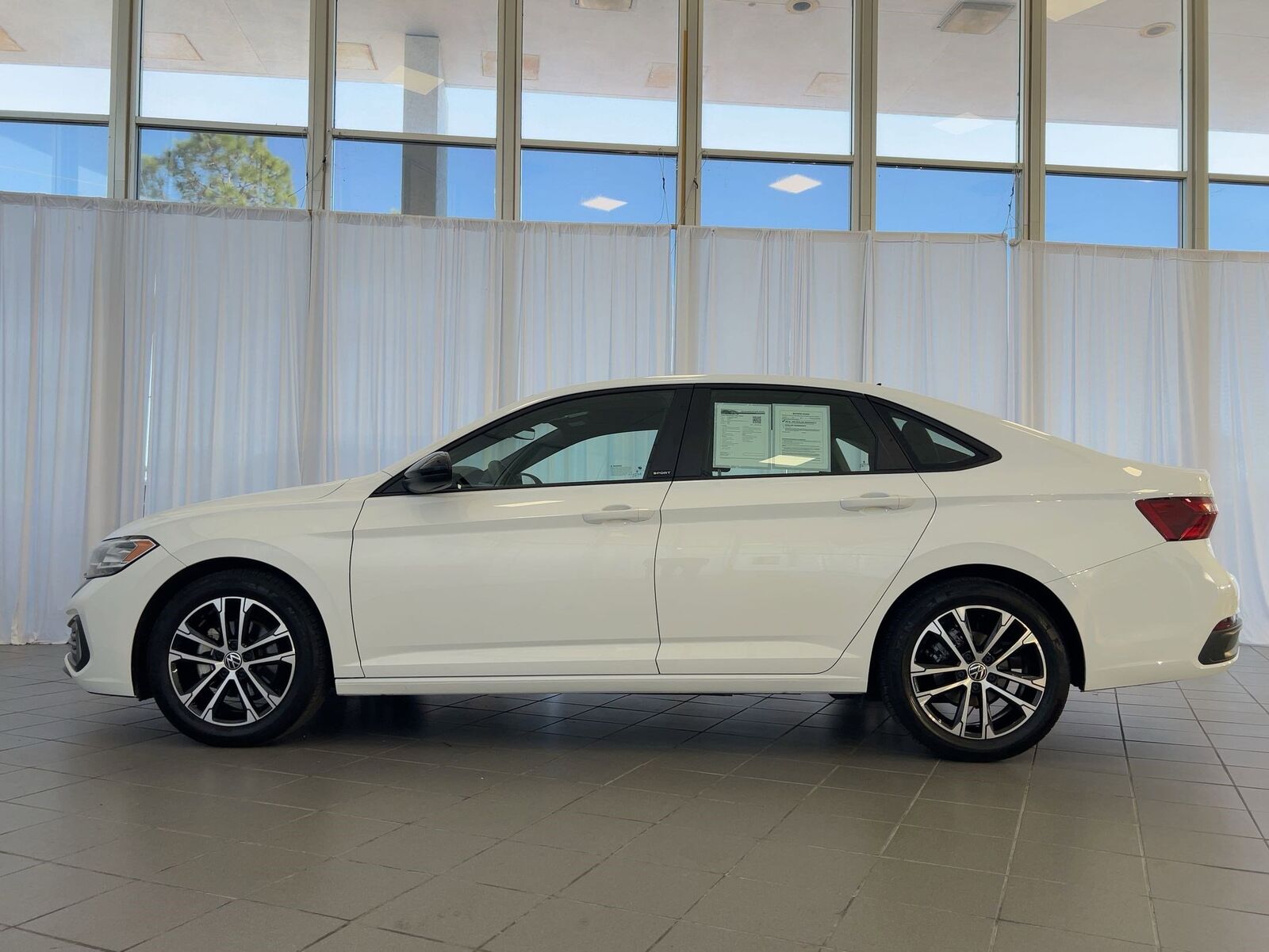 2024 VOLKSWAGEN Jetta