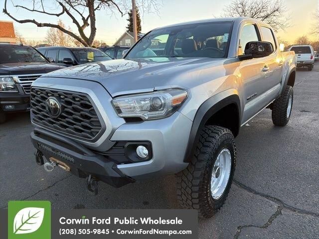2021 TOYOTA Tacoma