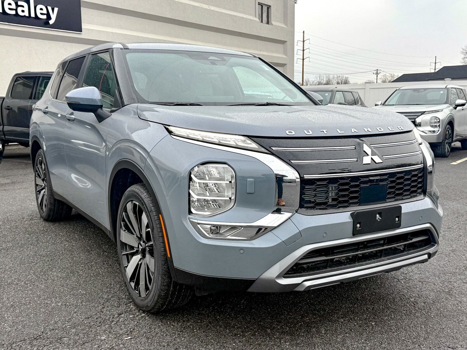 2026 MITSUBISHI Outlander